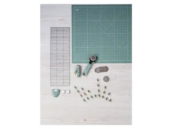 Bild 2 von crelando® Schneidematte mit Zubehör, geeignet für Stoffe und Papier