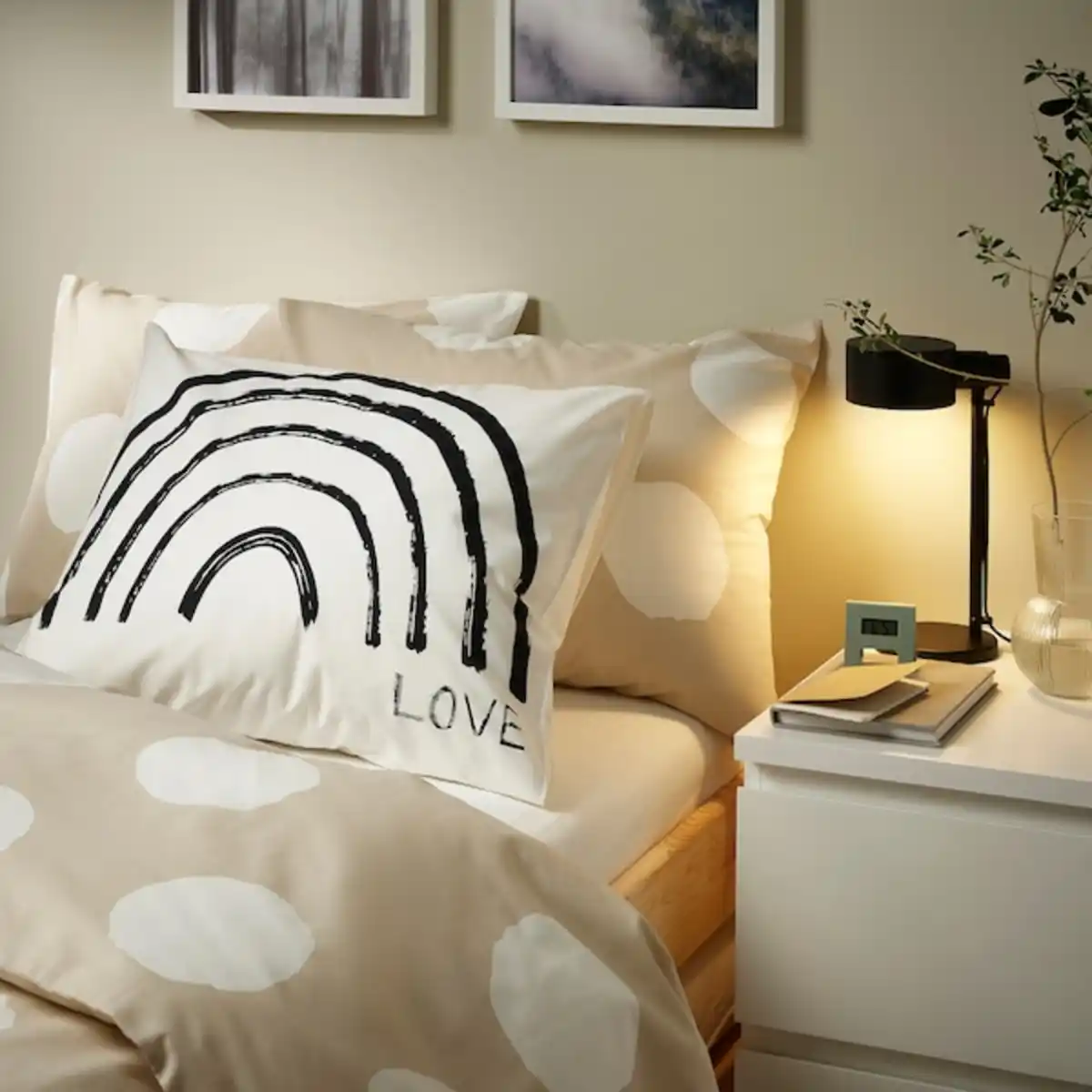 Bild 4 von KLYNNETÅG Bettwäsche-Set, 2-teilig, beige/weiß/Punkte 140x200/80x80 cm