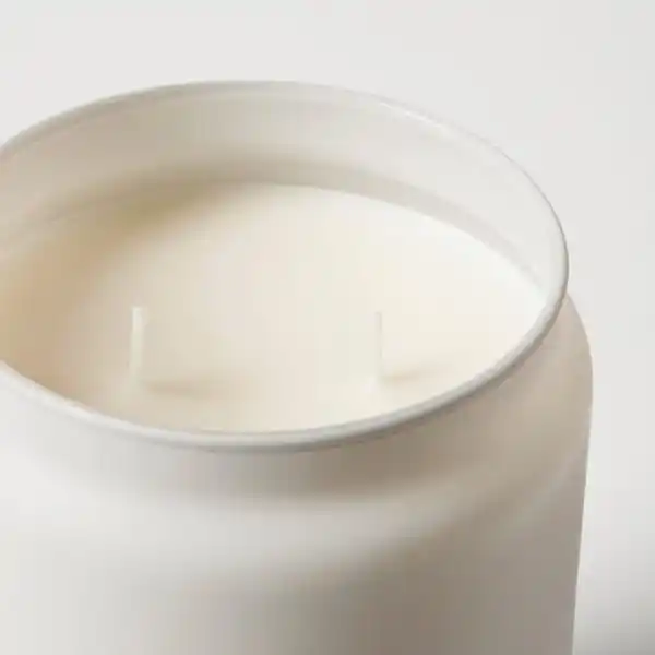 Bild 3 von FRAMFÄRD Duftkerze im Glas, 2 Dochte/Deckel, Frische Wäsche/Frostglas weiß 100 Std.