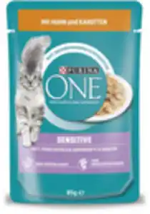 Purina One Sensitive mit Huhn und Karotten