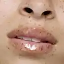 Bild 4 von essence hydra kiss LIP OIL 05 Midnight Mystery, 4 ml