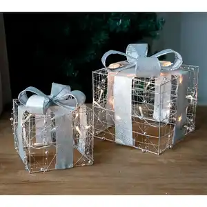 Weihnachtsdeko Draht-Geschenk mit 10 LEDs 15x15x17cm Silber