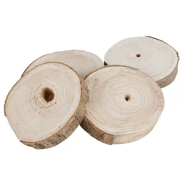 Bild 1 von Baumstammscheibe 15cm Diese schöne Baumstammscheibe aus Holz mit einem Rand aus Baumrinde setzt Ihre Dekoration besonders gut in Szene.