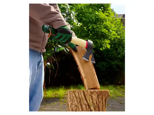 Bild 4 von PARKSIDE® Beil; Trekkingbeil; Sappie, mit Eschenholzgriff