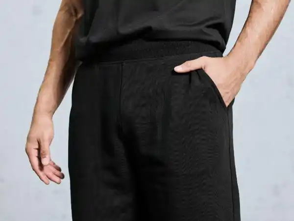 Bild 4 von CRIVIT Herren Sweatshorts mit angerauter Innenseite und HeiQ Mint