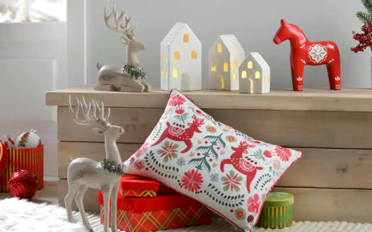 Bild 2 von Deko-Pferd, rot, 23 cm