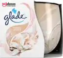 Bild 1 von Glade Duftkerze Romantic Vanilla Blossom, 120 g