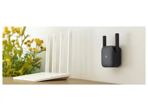 Bild 2 von Xiaomi Mi Wi-Fi Range Extender Pro, geeignet für bis zu 24 Geräte