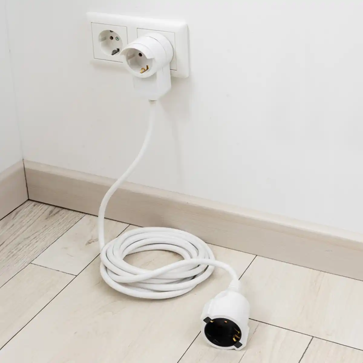 Bild 1 von Powertec Electric Verlängerungskabel, ca. 3 m