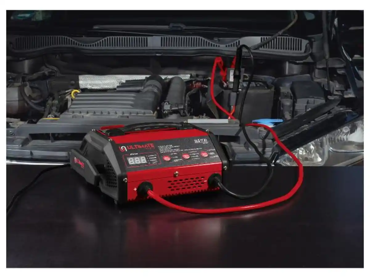 Bild 2 von ULTIMATE SPEED® Kfz-Batterieladegerät mit Starthilfefunktion ULG 17 A1