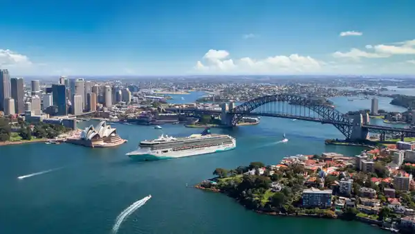 Bild 1 von Kreuzfahrten Singapur, Indonesien & Australien: Kreuzfahrt mit der Norwegian Spirit von Singapur bis Sydney