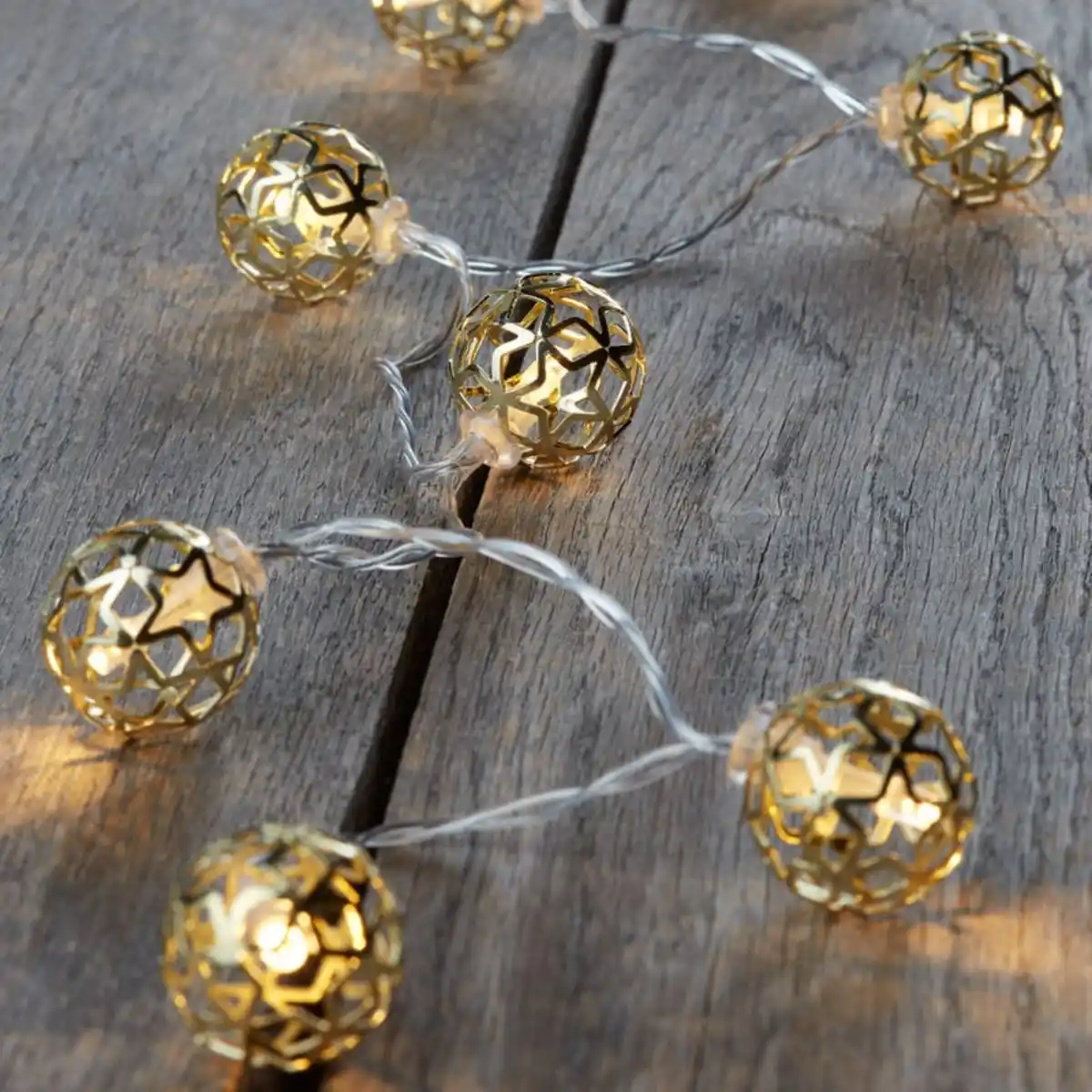 Bild 1 von LED-Lichterkette mit Metallkugeln, ca. 120cm, Gold