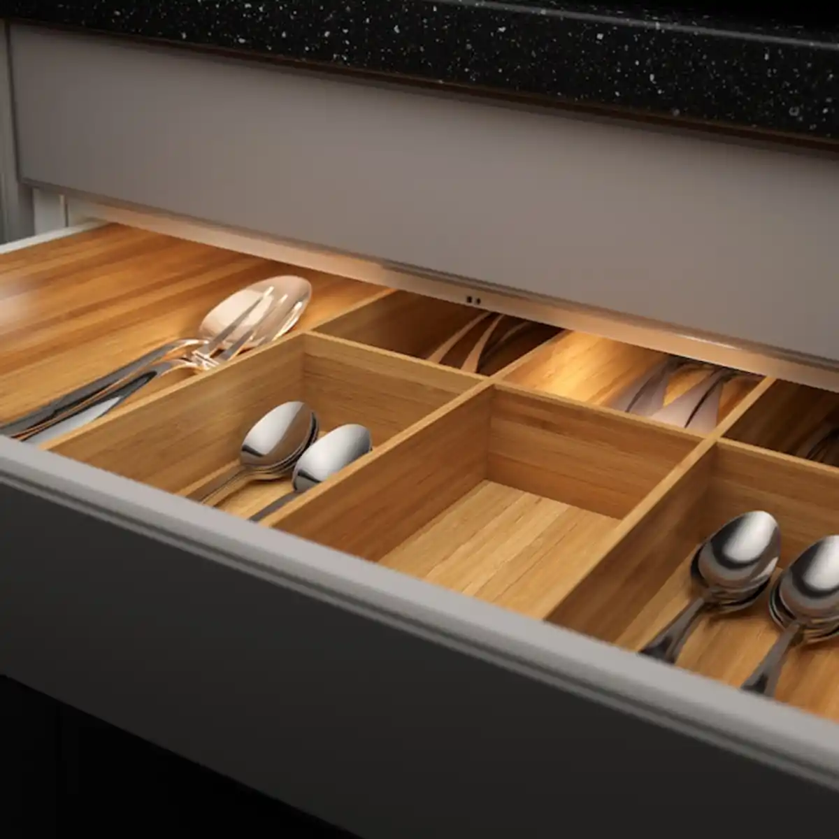 Bild 2 von MITTLED LED-Lichtleiste/KüSchubl + Sensor, dimmbar weiß 56 cm