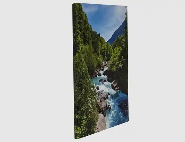 Bild 2 von Bild Bergfluss in Natur