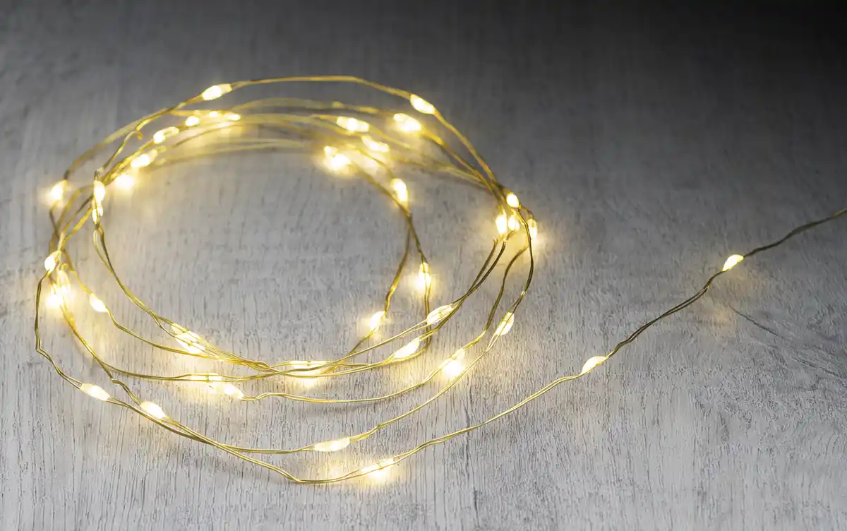 Bild 2 von IDEENWELT Micro-LED-Lichterkette 40 Lichter warmweiß, Gold