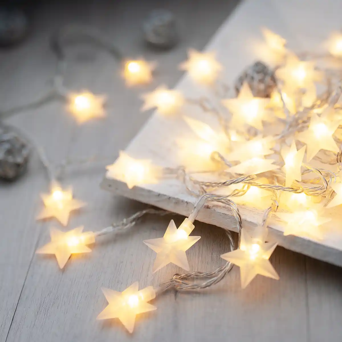 Bild 2 von IDEENWELT LED-Lichterkette Sterne 40 Lichter warmweiß