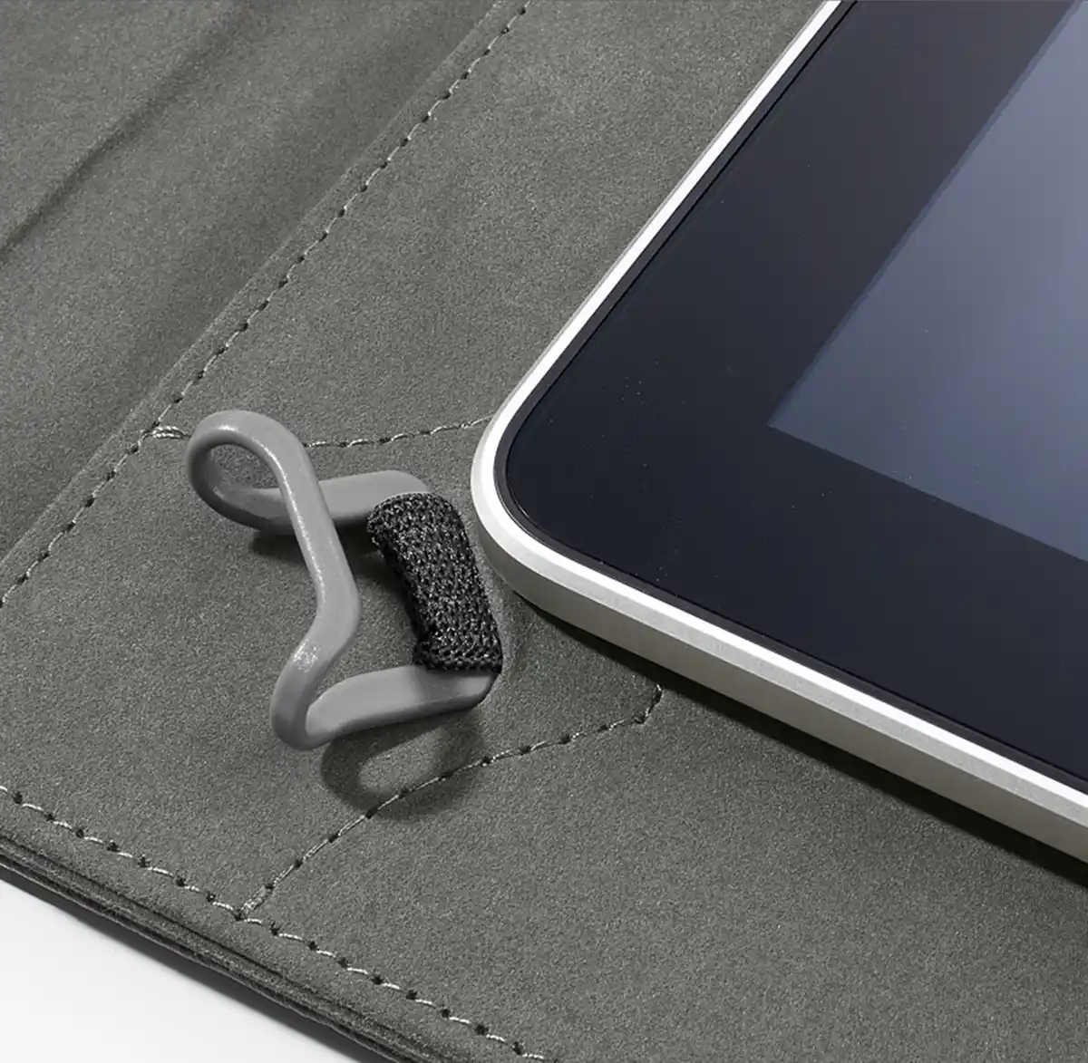 Bild 4 von IDEENWELT Tablethülle schwarz