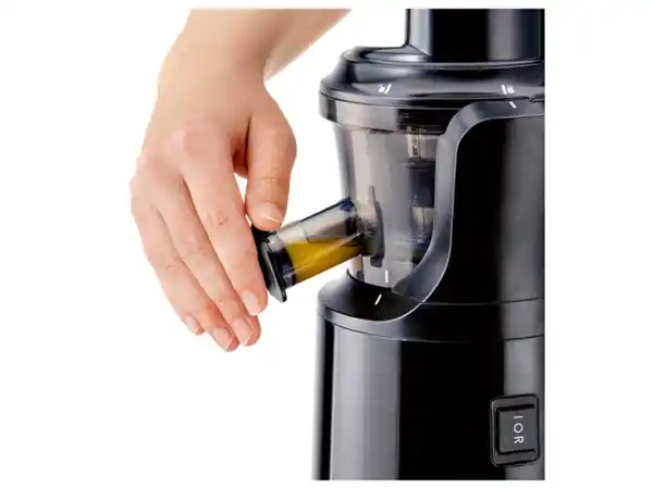 Bild 2 von SILVERCREST® KITCHEN TOOLS Slow Juicer »SSJ 300 C1«, inkl. Reinigungsbürste