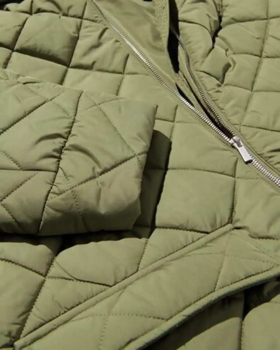 Bild 2 von Damenjacke mit Steppung grün