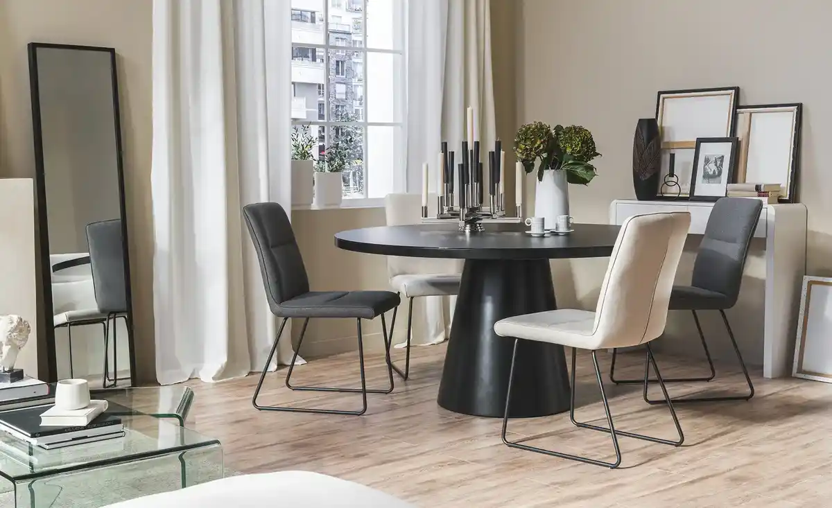 Bild 4 von Esstisch mit Glastischplatte Reflection