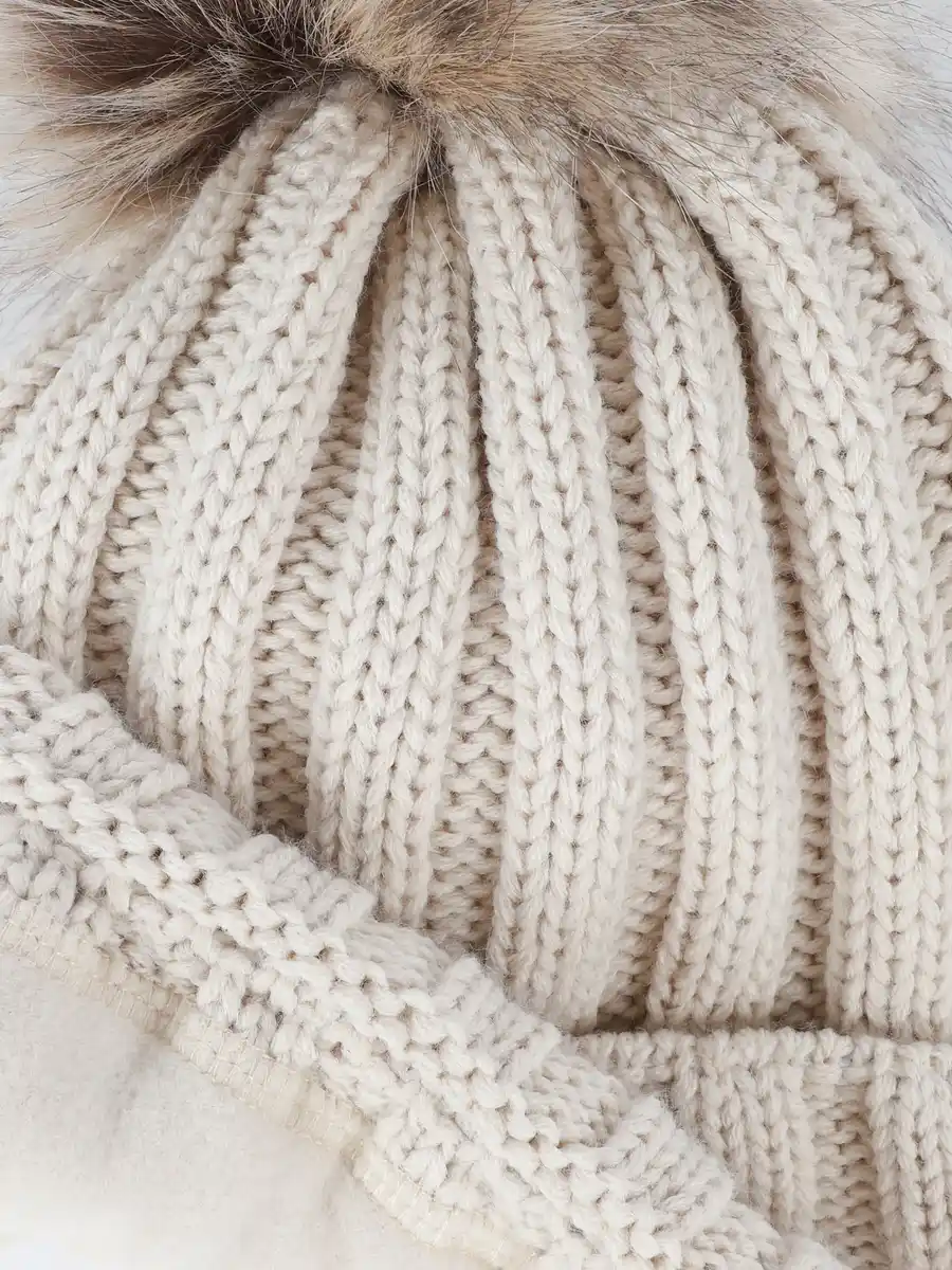 Bild 2 von Damen Strickmütze mit Bommel Beige