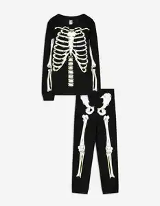 Kinder Pyjama Set aus Langarmshirt und Hose  - Leuchtet im Dunklen - schwarz