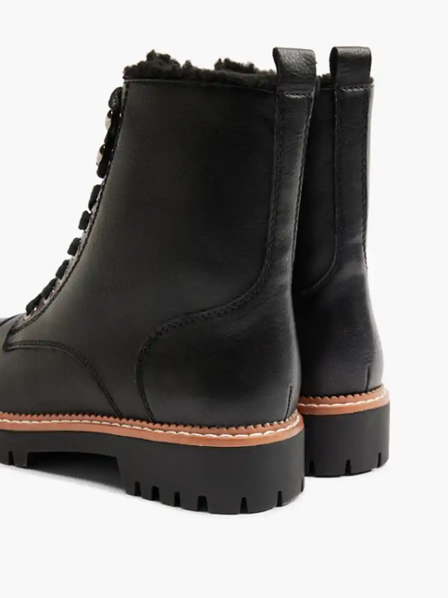 Bild 4 von Landrover Schnürboots