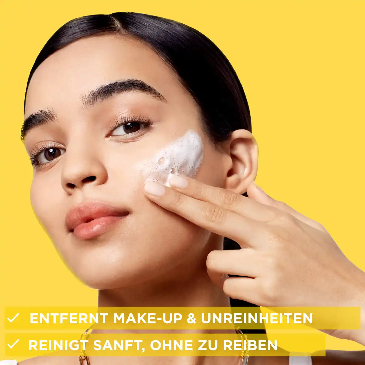 Bild 4 von Garnier SkinActive Glow Booster Cream Cleanser Vitamin C*, 250 ml