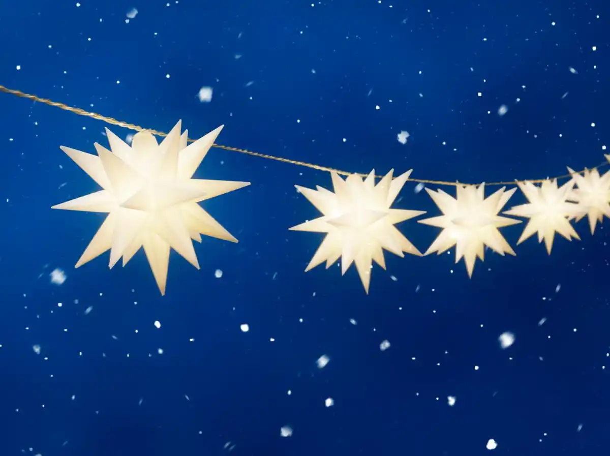 Bild 3 von 3D Sternenlichterkette Weiß -10er Set