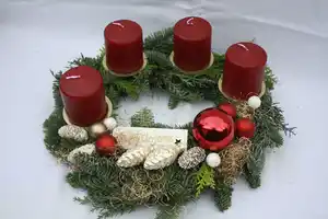 Adventskranz mit 4 Kerzen Ø 30 cm Merry Christmas weinrot