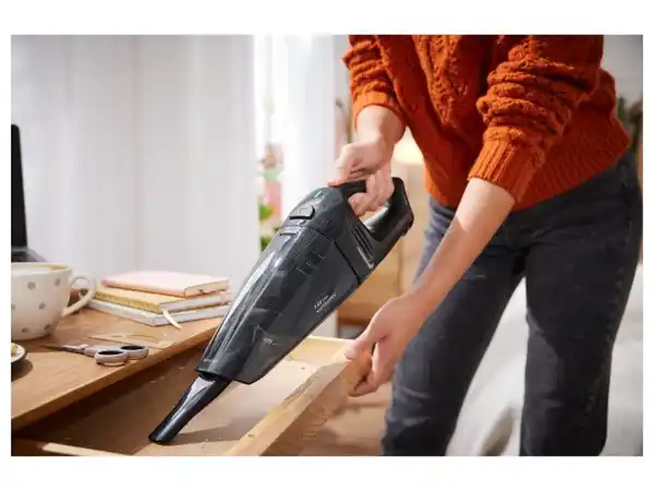 Bild 2 von SILVERCREST® Akku-Handstaubsauger »SAS 7.4 LI F4 /SOAS 7.4 LI F4«, zur Nass- und Trockenreinigung