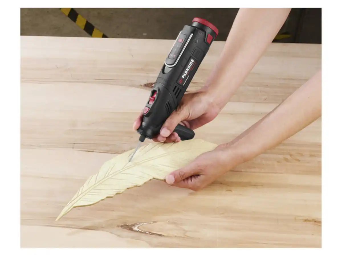 Bild 2 von PARKSIDE PERFORMANCE® 12 V / 2 Ah Akku-Feinbohrschleifer »PPFBSA 12 A1« Starterset, mit Akku und Ladegerät