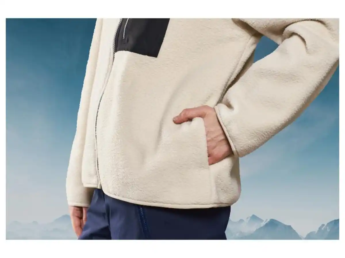 Bild 4 von CRIVIT Damen Jacke, aus weichem Lammfellimitat