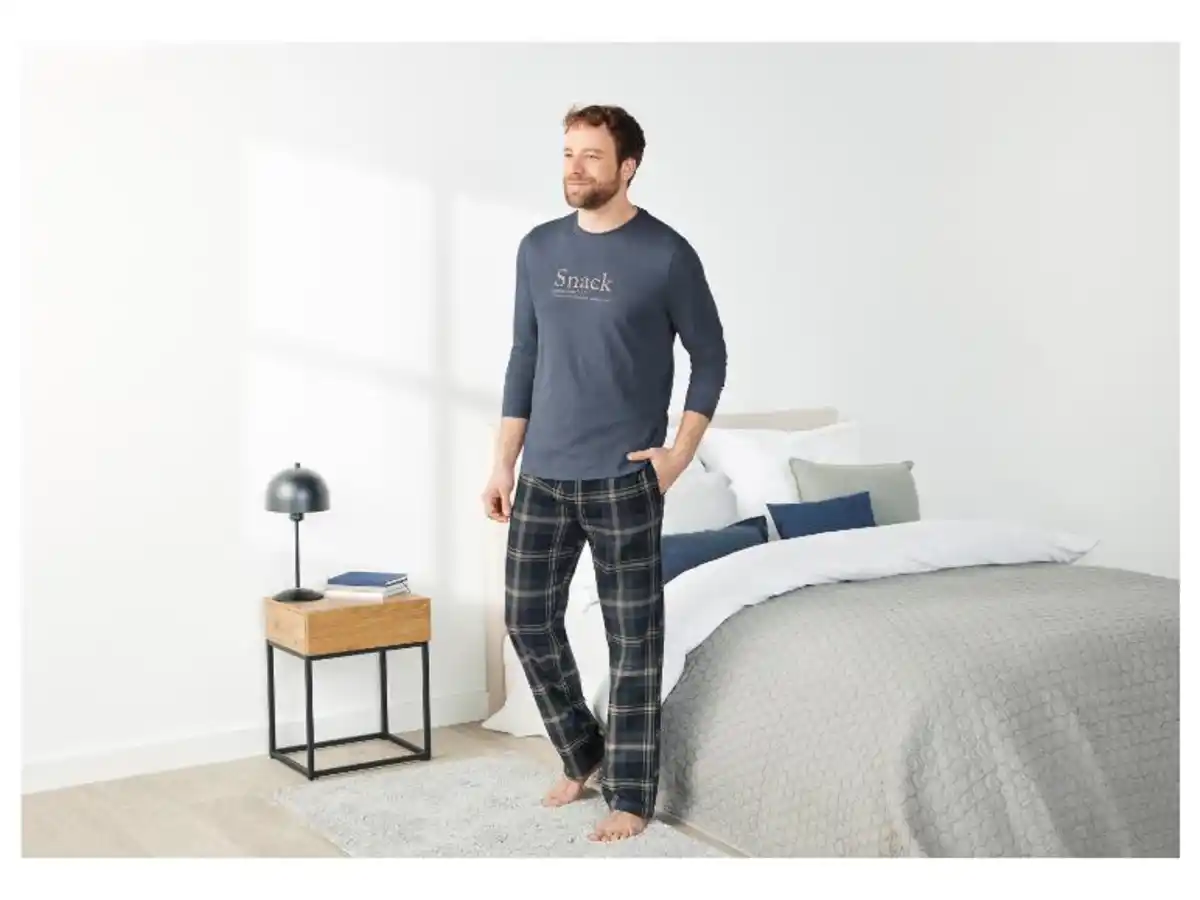 Bild 3 von LIVERGY® Herren Pyjama aus weicher, wärmender Flanell-Qualität