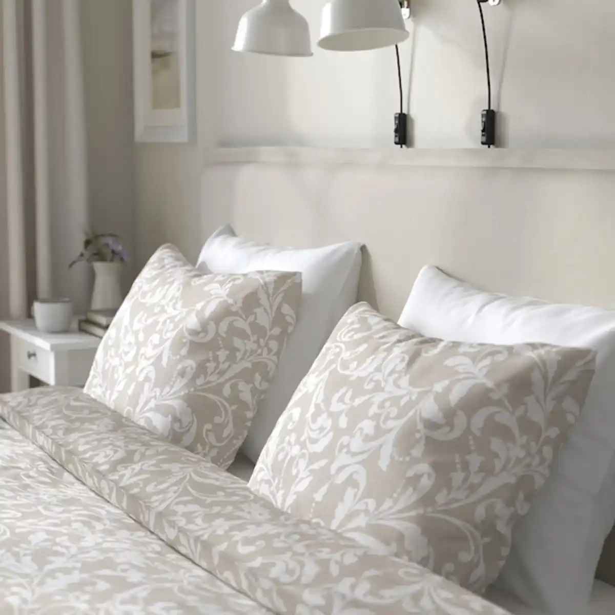 Bild 4 von TÄRNKULLEN Bettgestell+Federholzra, gepolstert, Vissle beige 180x200 cm