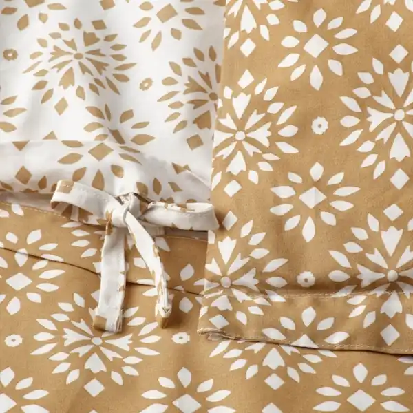 Bild 3 von ORMÄNGSFLY Bettwäsche-Set, 2-teilig, gelbbeige/weiß 140x200/80x80 cm