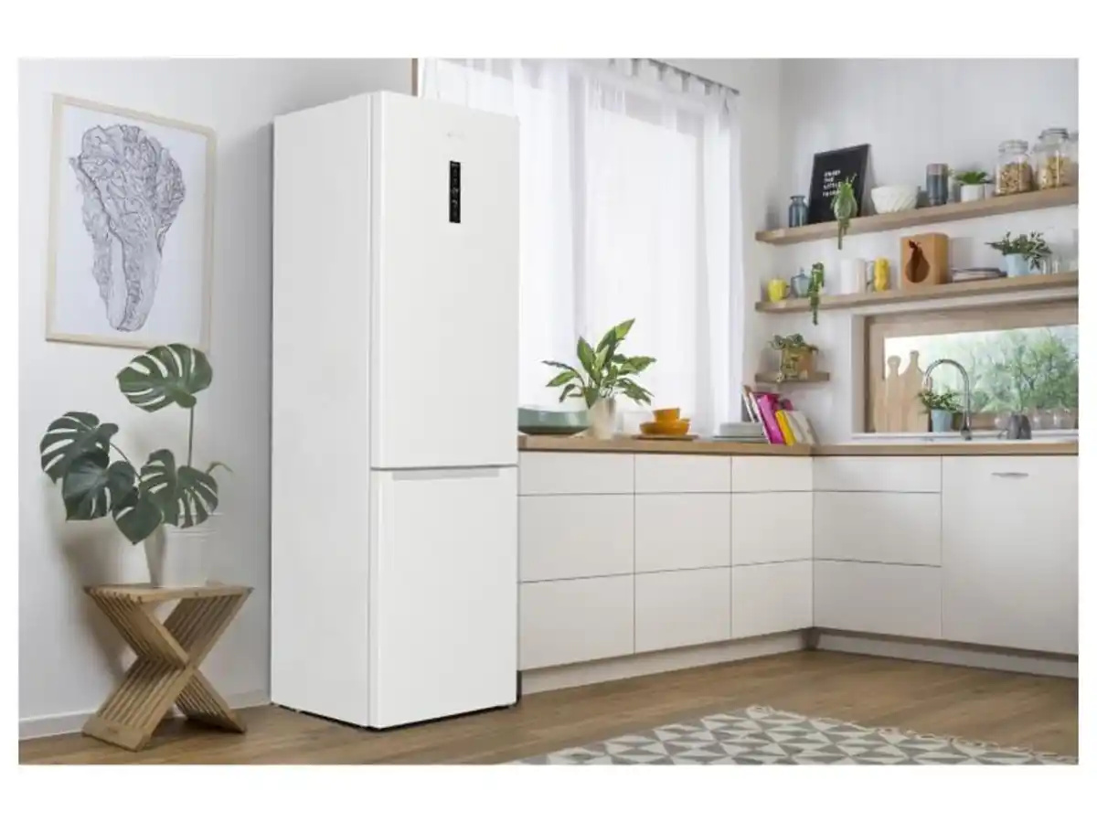 Bild 2 von gorenje Kühl-Gefrierkombination NRK620DA2W4 EEK D, NoFrost mit Display