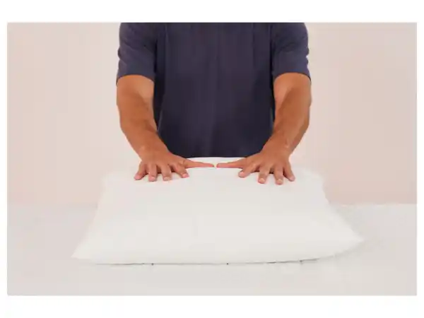 Bild 4 von Kissen »Emma One Flauschkissen«