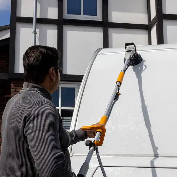 Bild 3 von 18V Twin Brush SET Akku-Reinigungsbürste (Inkl. 4,0-Ah-Akku und Ladegerät)