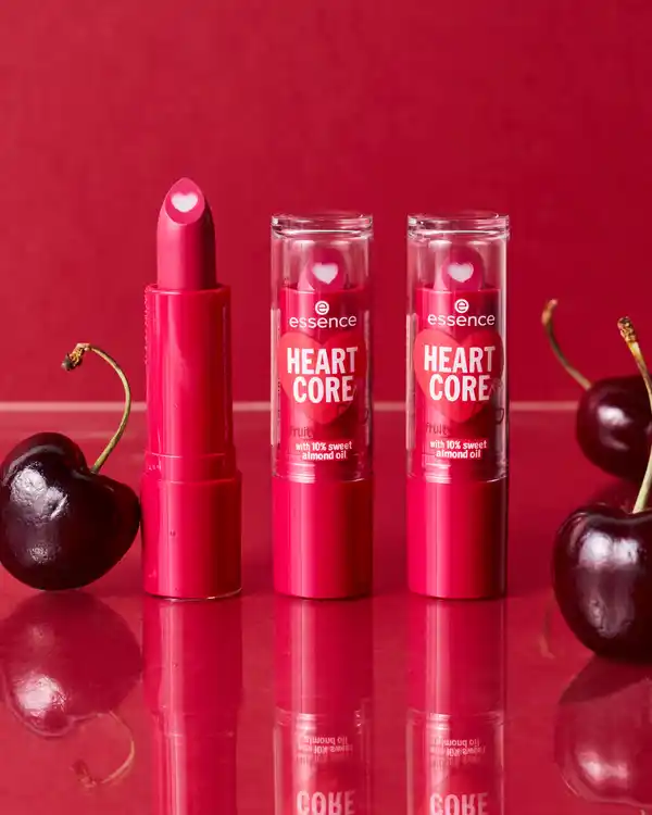 Bild 3 von essence HEART CORE fruity lip balm 01, 3 g