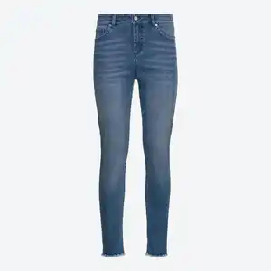 Damen-Jeans mit offenen Kanten, NKD-MIAMI