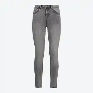 Damen-Jeans mit offenen Kanten, NKD-MIAMI
