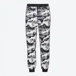 Herren-Hose mit Camouflage-Muster