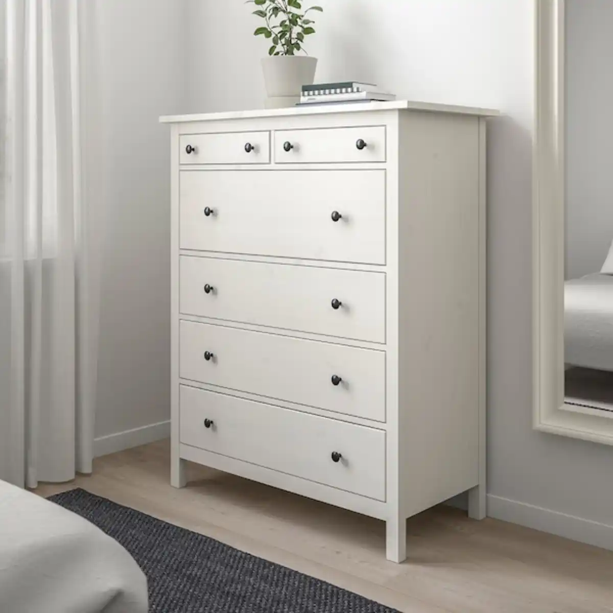 Bild 3 von HEMNES Kommode mit 6 Schubladen, weiß gebeizt 108x131 cm