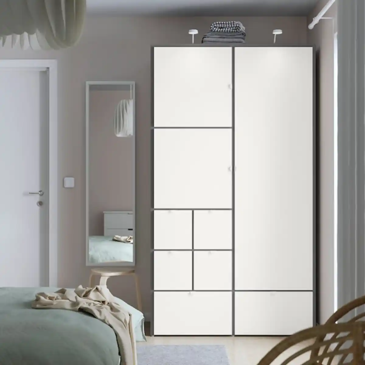 Bild 2 von VISTHUS Kleiderschrank, grau/weiß 122x59x216 cm