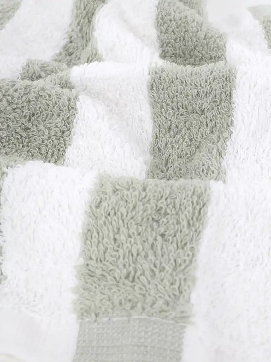 Bild 2 von Handtuch gestreift, 50x90cm Grün