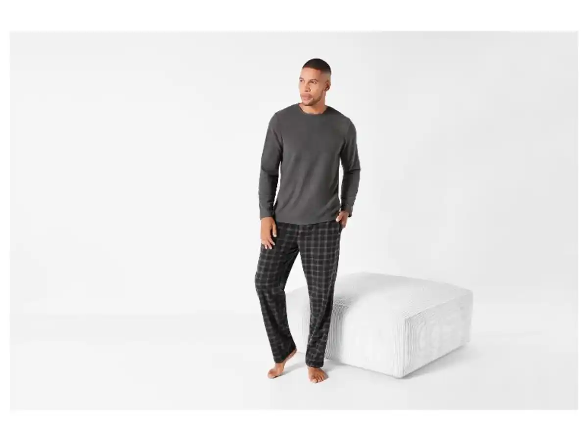 Bild 4 von LIVERGY® Herren Fleece-Pyjama, weich und wärmend