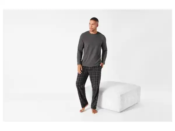 Bild 4 von LIVERGY® Herren Fleece-Pyjama, weich und wärmend