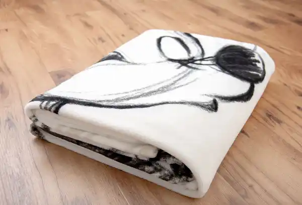 Bild 2 von Disney's Mickey & Minnie Microfaserflauschdecke, Größe: 150 x 200 cm