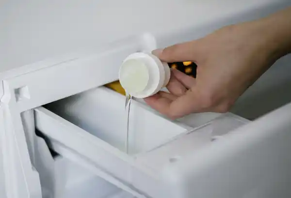 Bild 3 von Heitmann Wäsche Weiss Flüssig, 500 ml